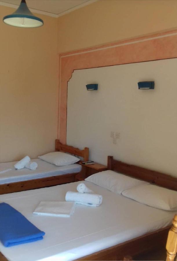 Hotel Ionio Katakolo Exterior photo