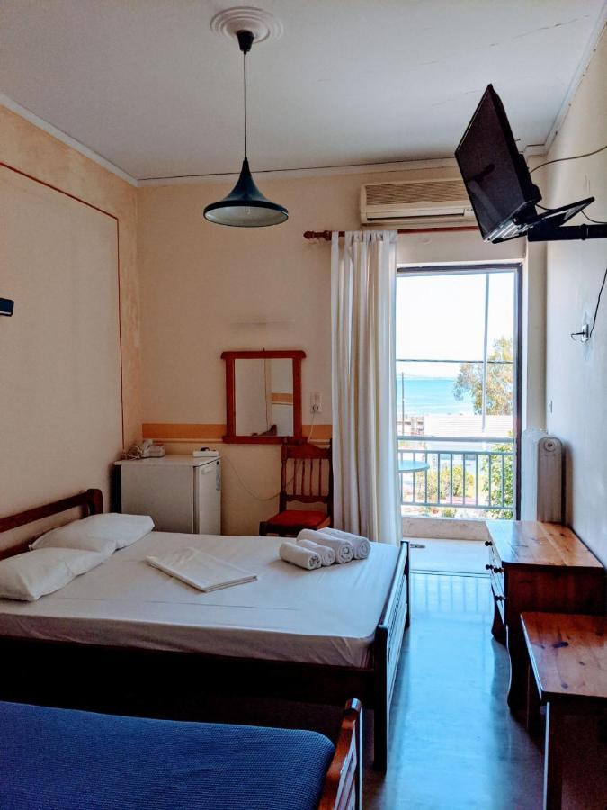 Hotel Ionio Katakolo Exterior photo