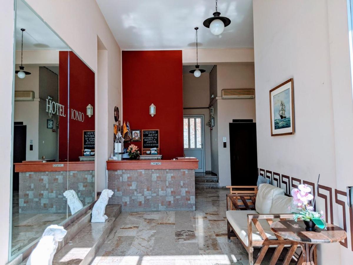 Hotel Ionio Katakolo Exterior photo