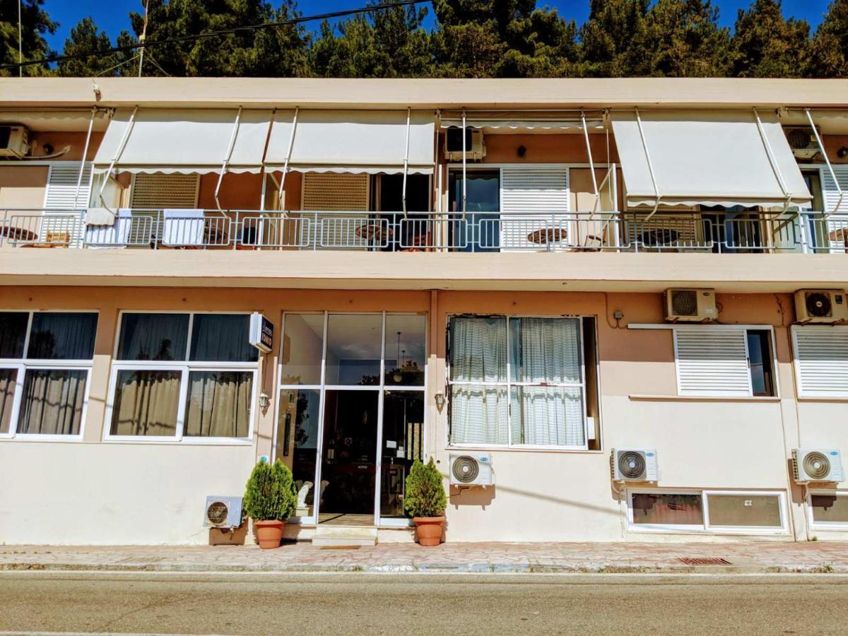 Hotel Ionio Katakolo Exterior photo